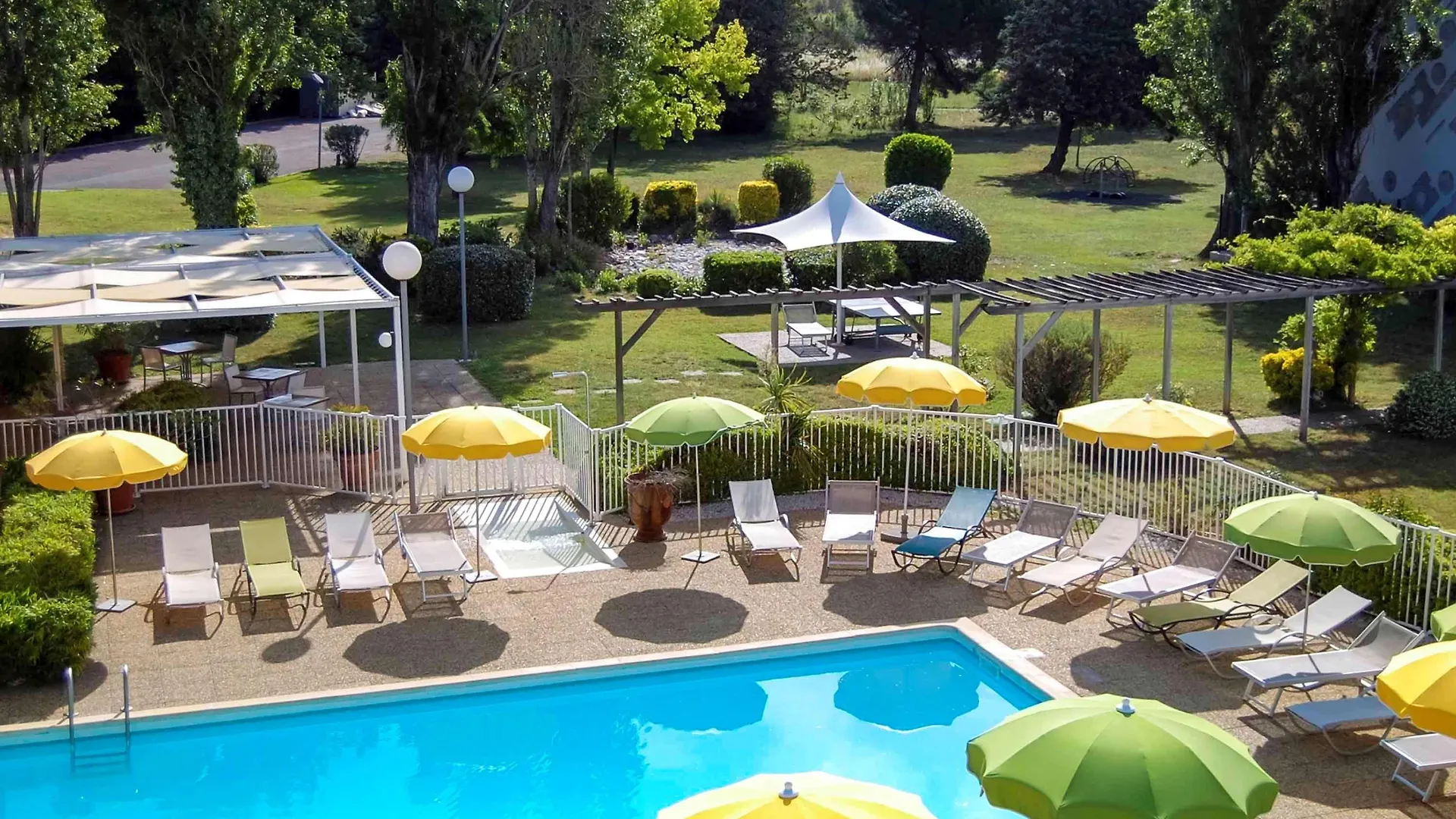 Hotel Ibis Styles Marseille Aeroport Vitrolles  Vitrolles (Bouches-du-Rhone)
