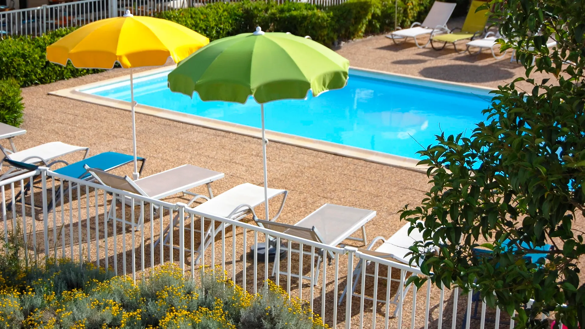 Hotel Ibis Styles Marseille Aeroport Vitrolles  3*, Vitrolles (Bouches-du-Rhone) Francja