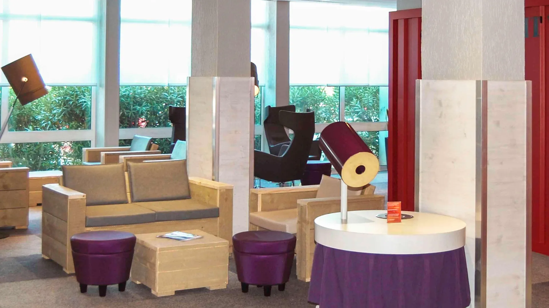 Hotel Ibis Styles Marseille Aeroport Vitrolles   Vitrolles (Bouches-du-Rhone)