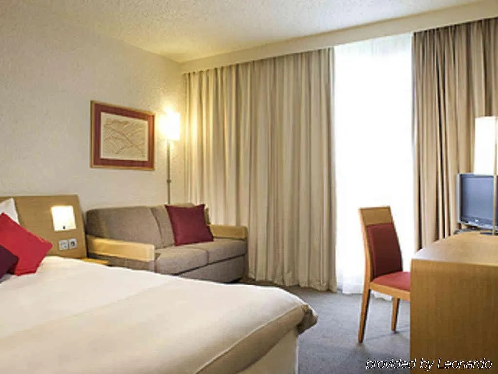 Hotel Ibis Styles Marseille Aeroport Vitrolles  3*, Vitrolles (Bouches-du-Rhone) Francja
