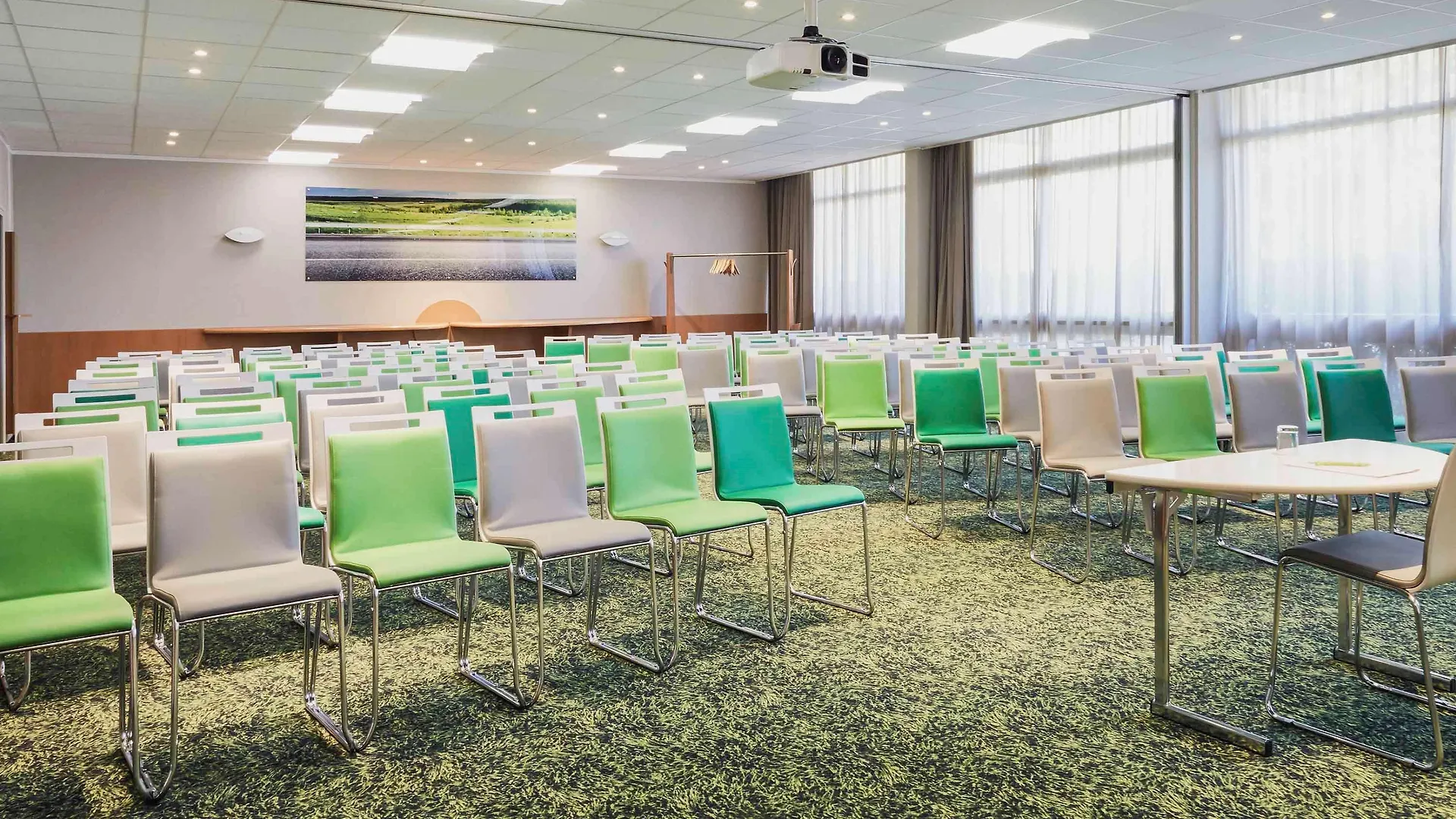 Hotel ibis Styles Marseille Aéroport Vitrolles